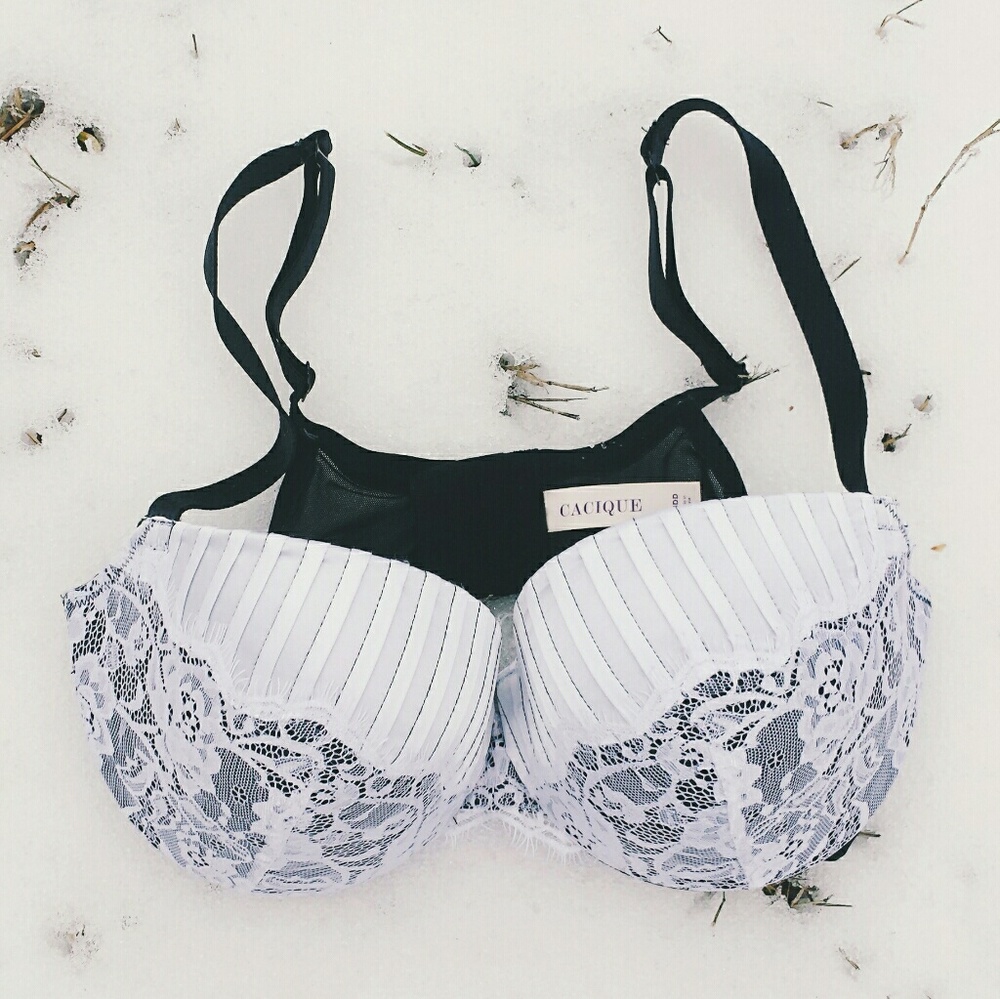 NWOT Cacique Bra